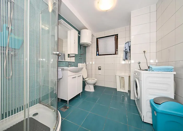 Lovely In The Groundfloor Apartment Zadar