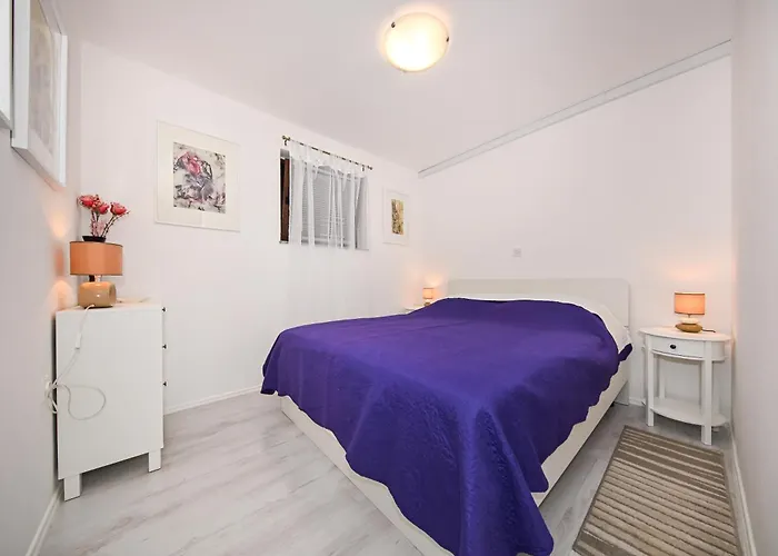 Apartment Lovely In The Groundfloor Zadar