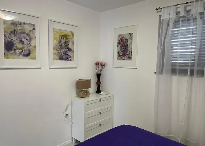 Apartament Lovely In The Groundfloor