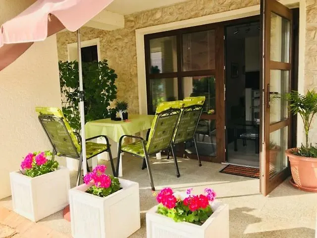 Apartman Lovely In The Groundfloor